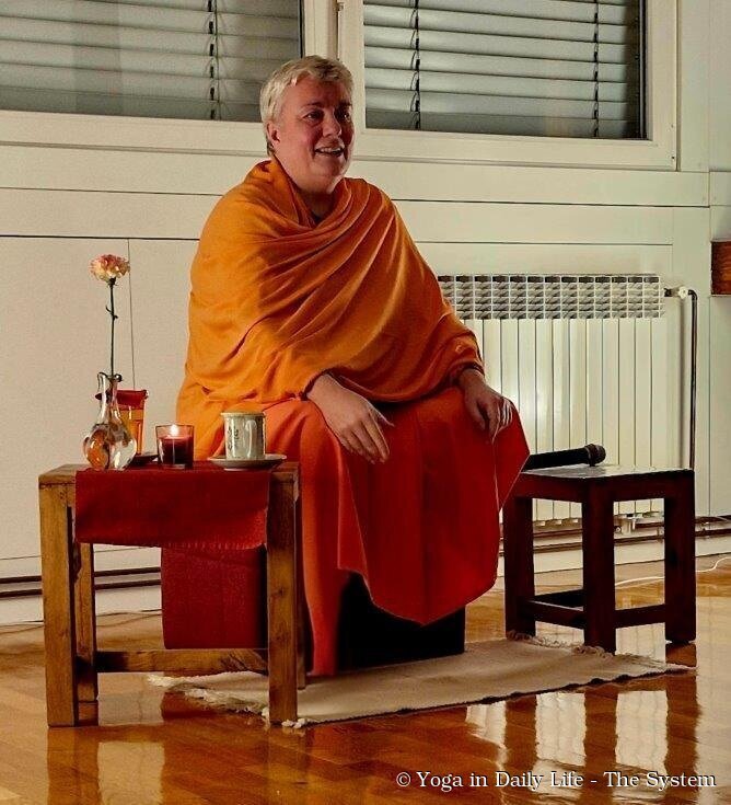 Lecture with Swami Anandiji on the Path of Awareness 