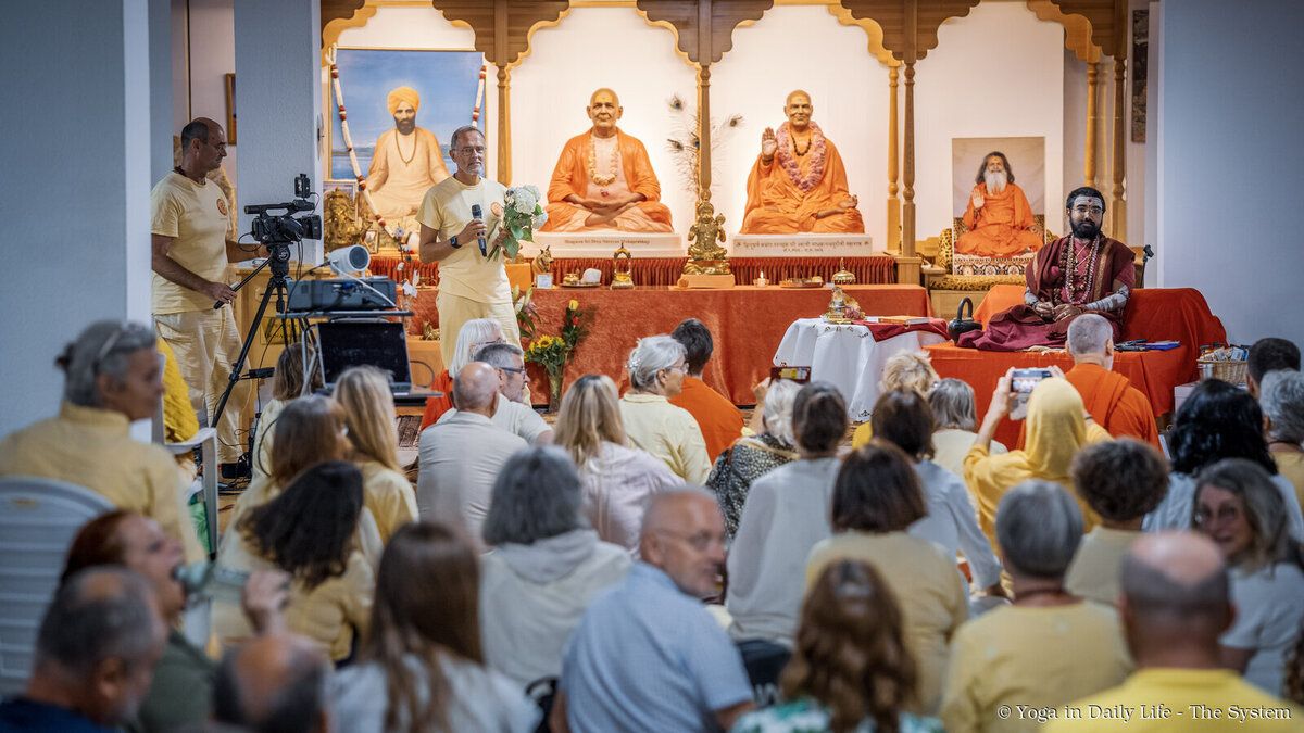 5.1. mm s avatar puriji holy guruji ashram vienna wm